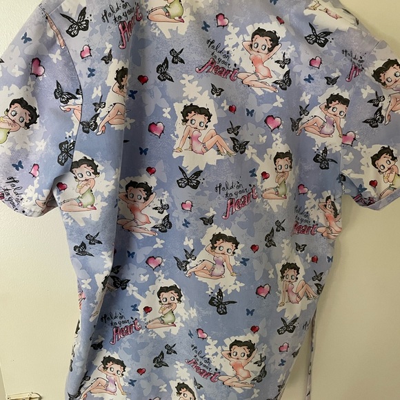 Scrubs top - Picture 3 of 3